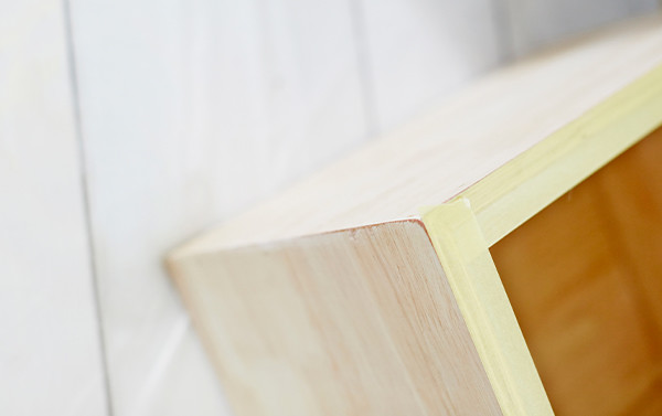 Masking laatikot hyllyyn