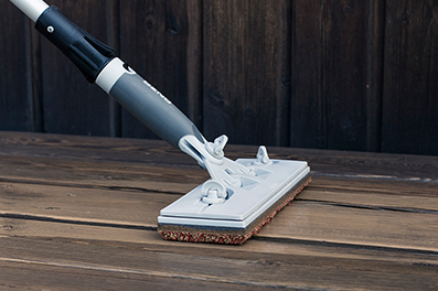 Öljyä terassi Anzan terassityökaluilla